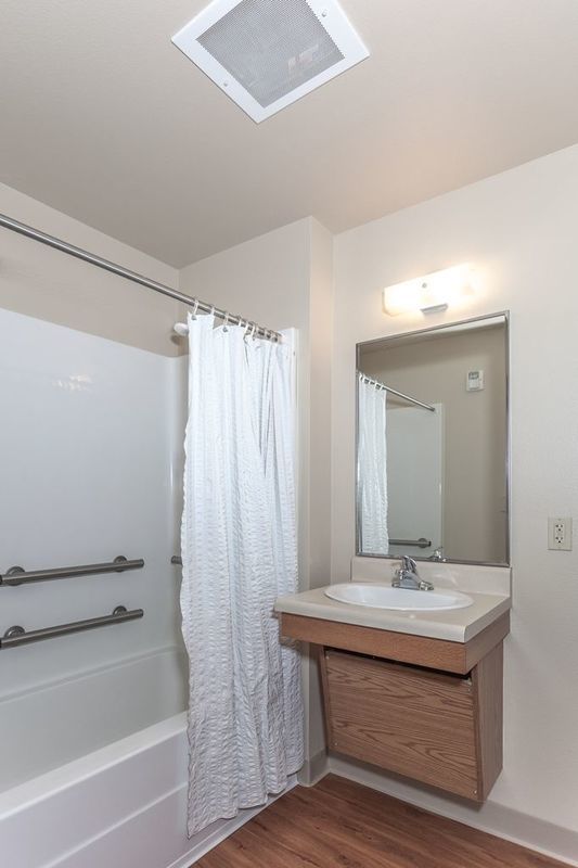 Extended Stay America Select Suites - Cincinnati - Florence - Airport Номер фото